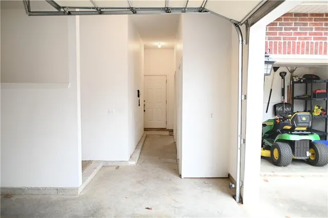 $549,000 | 15102 Northwest 72nd Street, Kansas City, MO 64152