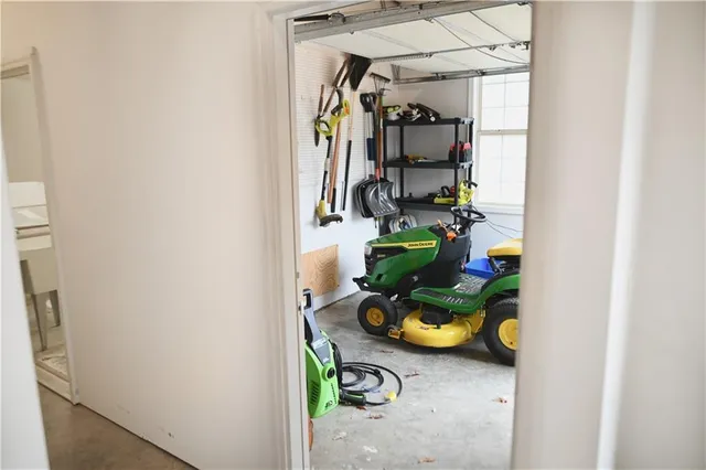 $549,000 | 15102 Northwest 72nd Street, Kansas City, MO 64152