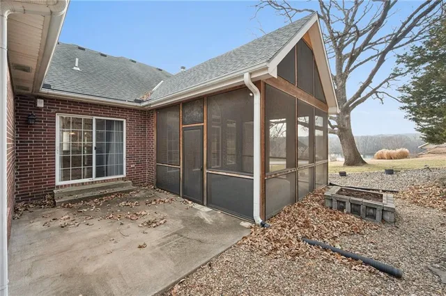 $549,000 | 15102 Northwest 72nd Street, Kansas City, MO 64152