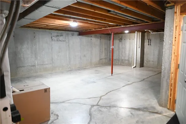 $549,000 | 15102 Northwest 72nd Street, Kansas City, MO 64152