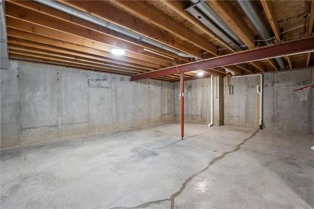 $549,000 | 15102 Northwest 72nd Street, Kansas City, MO 64152