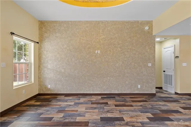 $229,500 | 2215 Lilly Cove Drive, Mission, TX 78572