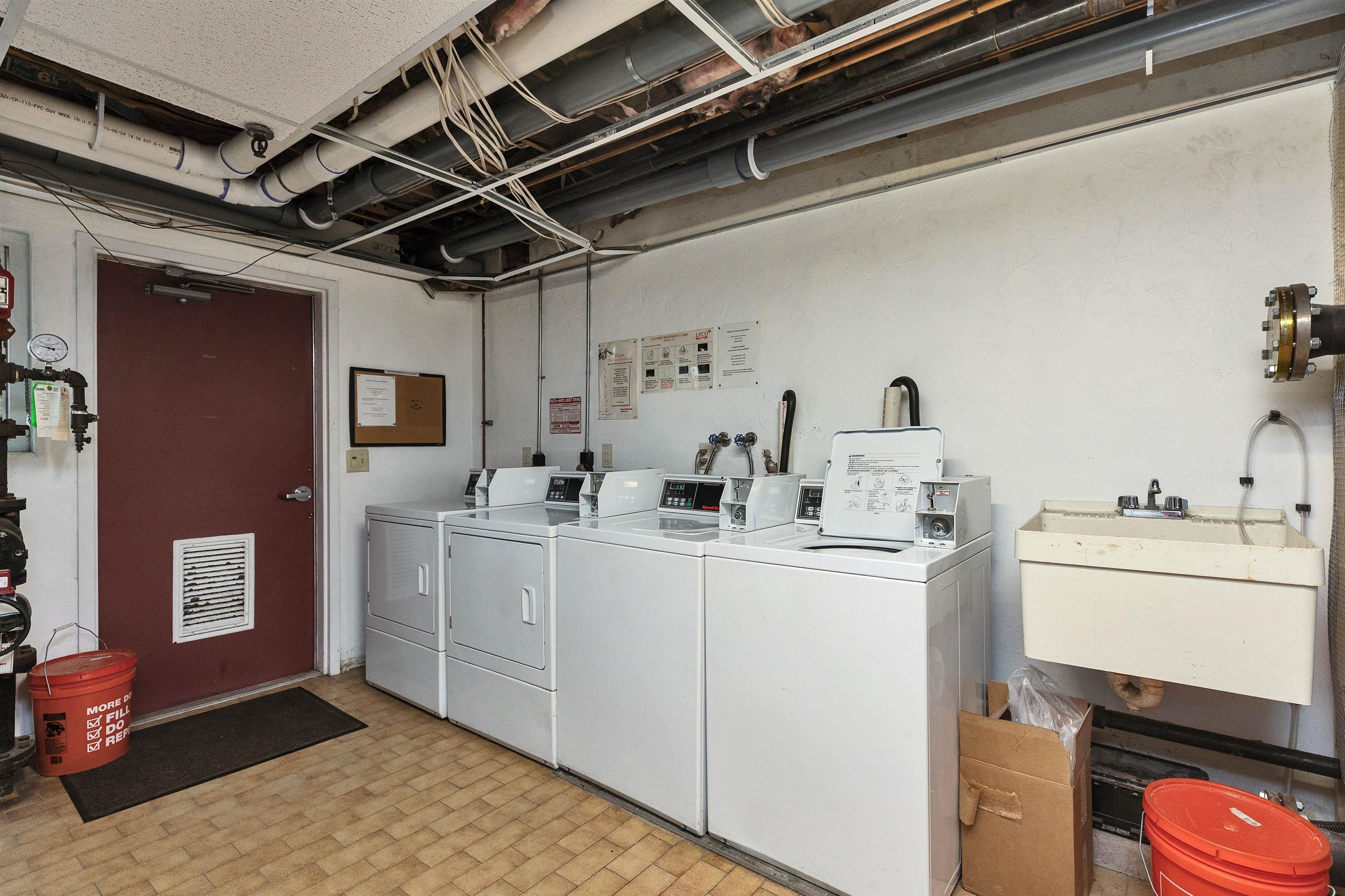 1311 Hanover Street, Unit 6 Manchester, NH 03104 - Photo 18 of 25