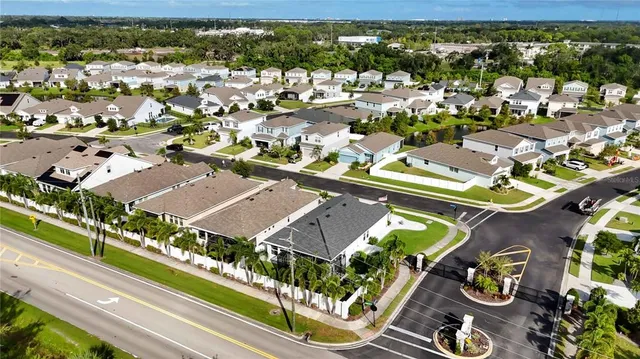 $480,000 | 3926 Sunshine Pine Avenue, Bradenton, FL 34203