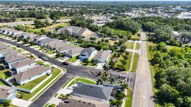 $480,000 | 3926 Sunshine Pine Avenue, Bradenton, FL 34203