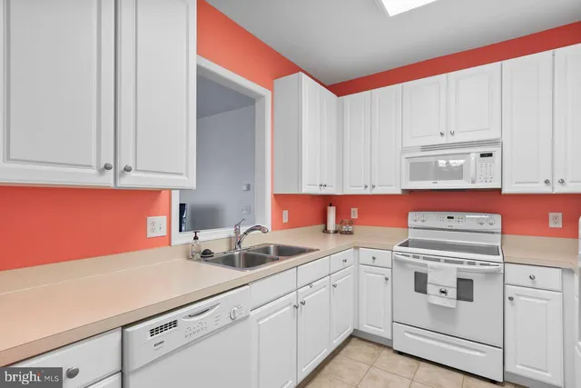 $319,900 | 30619 Cedar Neck Road, Unit 1301, Ocean View, DE 19970