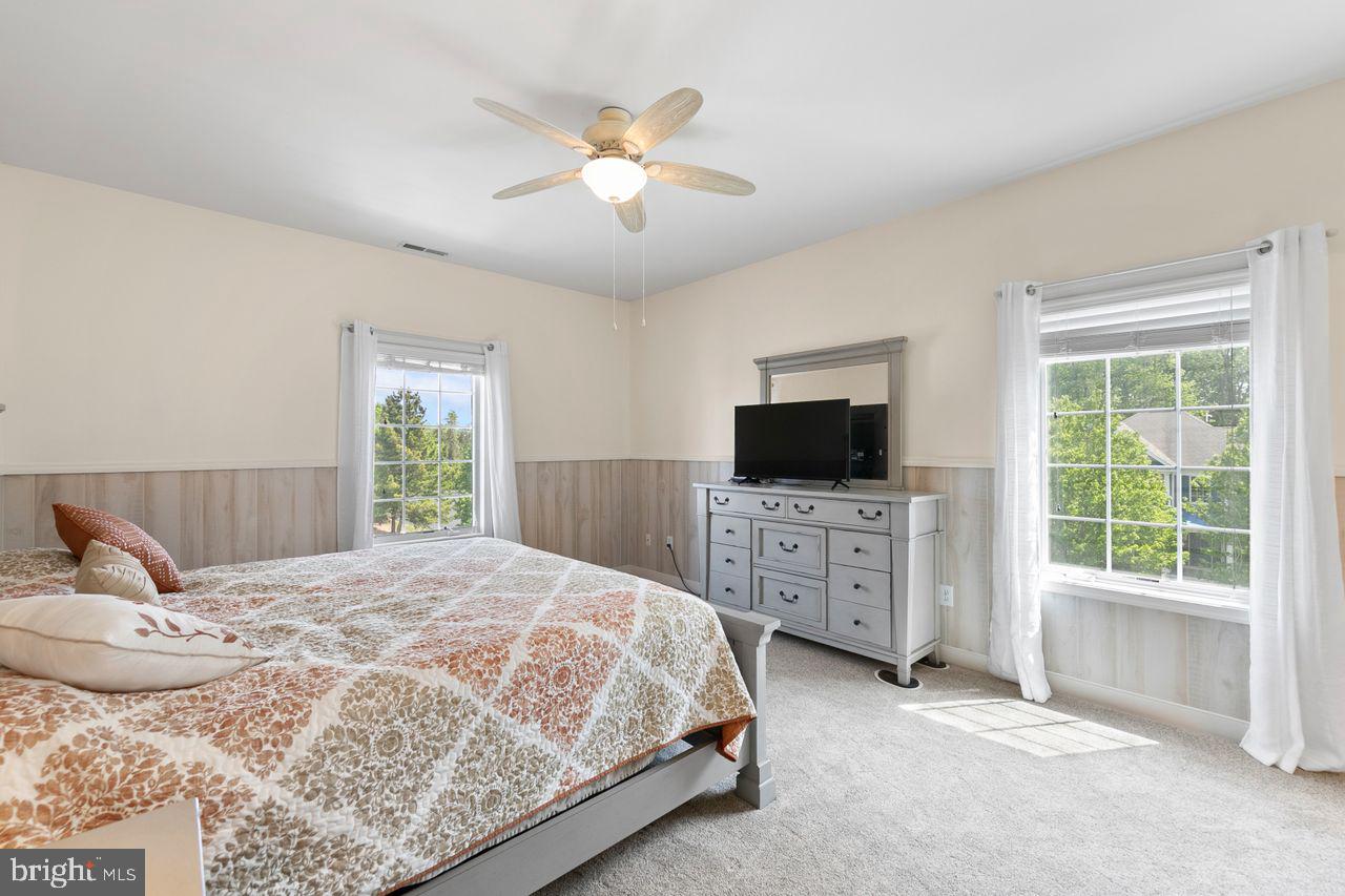 30619 Cedar Neck Road, Unit 1301 Ocean View, DE 19970 - Photo 21 of 42 Owner's Suite