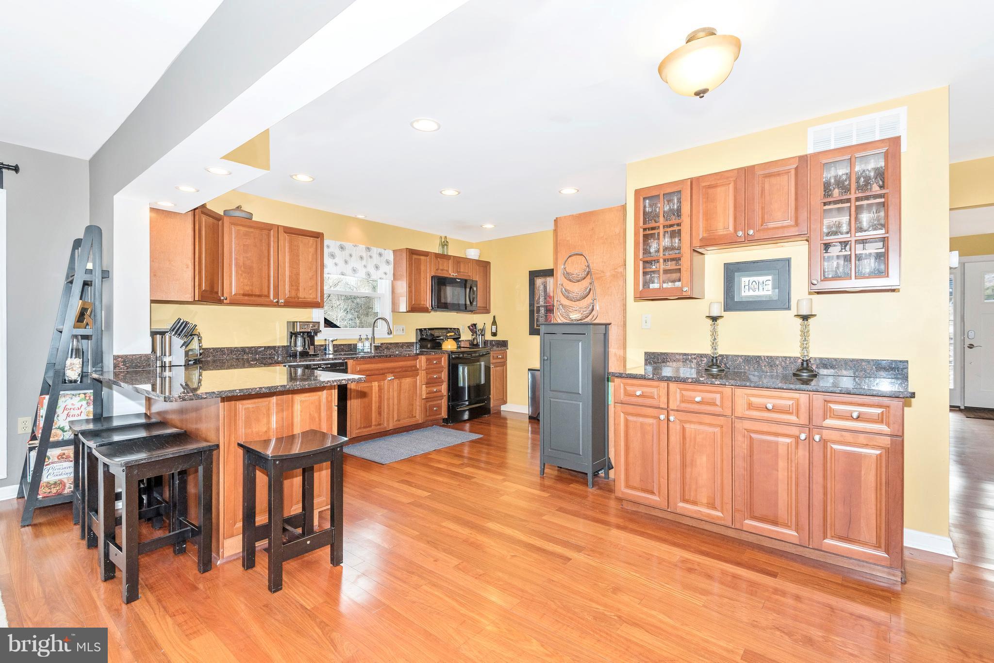 6748 Hemlock Point Road New Market, MD 21774 - Photo 7 of 30 Kitchen - Great Open Space