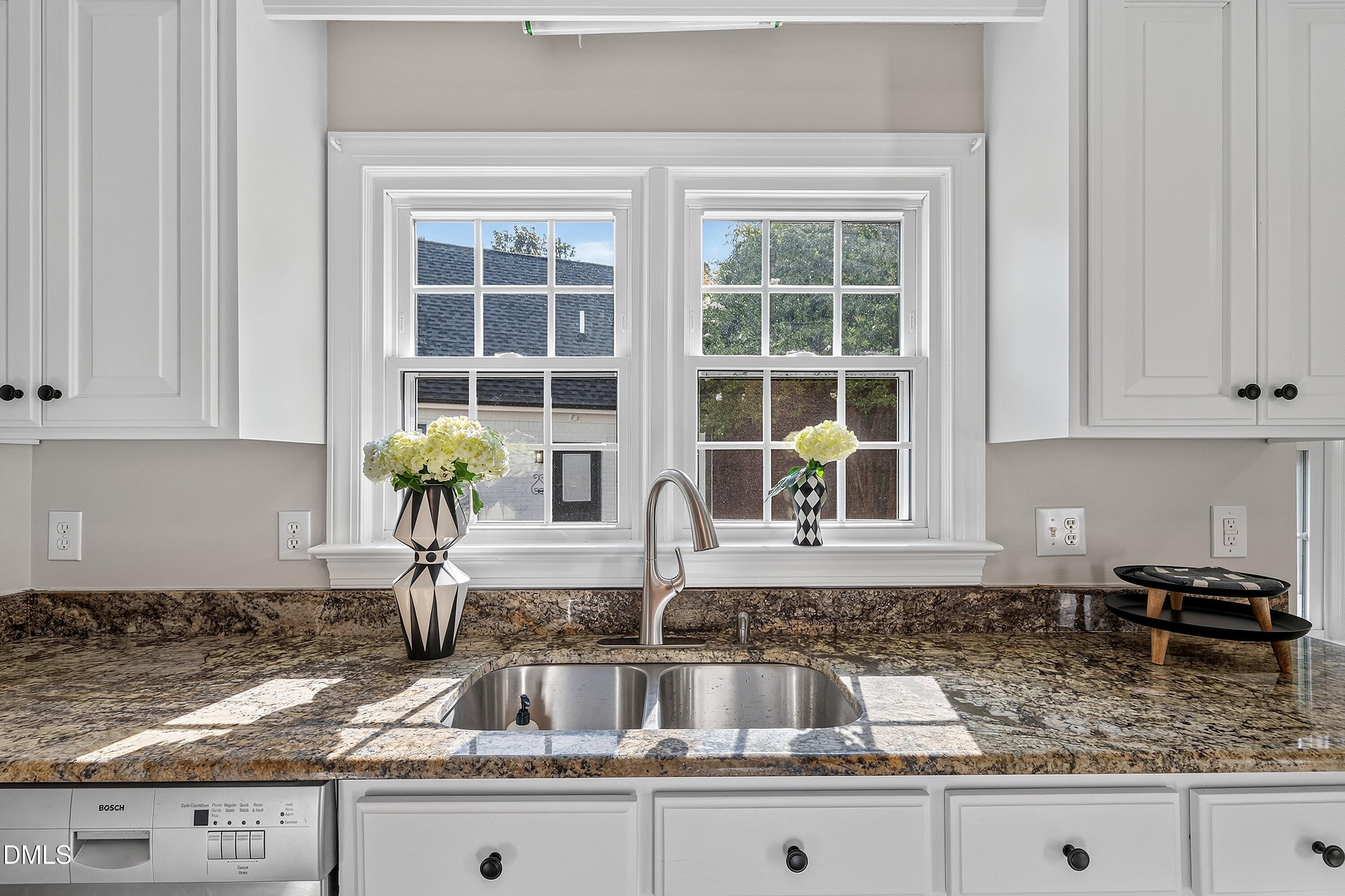 809 Kinsman Court Raleigh, NC 27603 - Photo 10 of 64 24-809 Kinsman Ct _6242