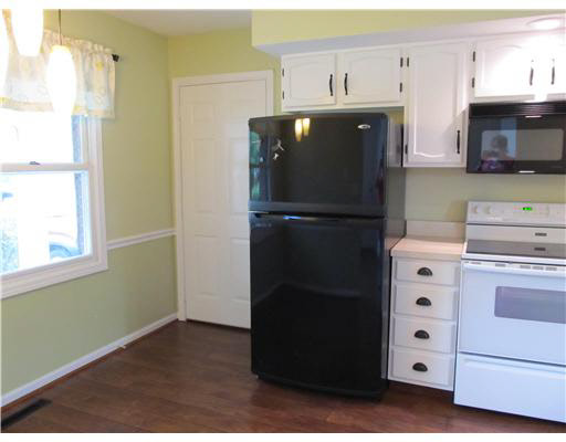 502 Riversedge Drive, Unit B Mishawaka, IN 46545 - Photo 2 of 24 Gallery Image 2