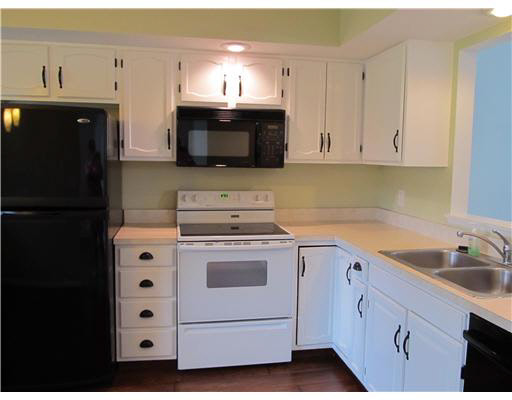 502 Riversedge Drive, Unit B Mishawaka, IN 46545 - Photo 3 of 24 Gallery Image 3