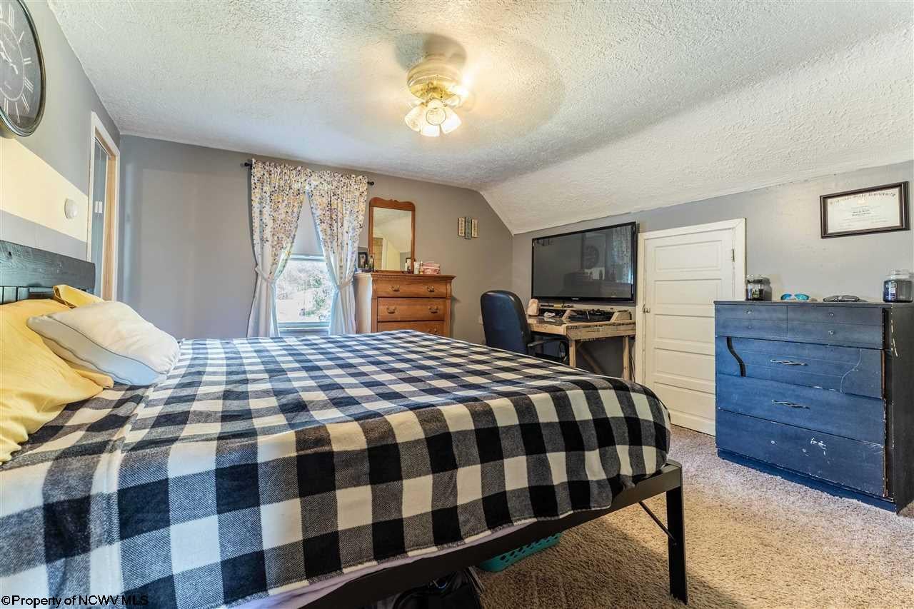 412 Hoult Road Fairmont, WV 26554 - Photo 14 of 22 Gallery Image 14