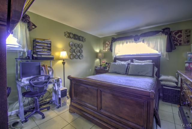 2180 Aster Road Bethlehem, PA 18018 - Photo 12 of 14 Gallery Image 12