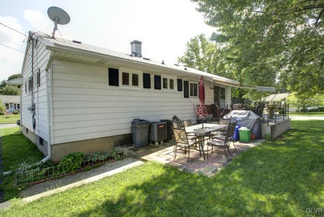 2180 Aster Road Bethlehem, PA 18018 - Photo 6 of 14 Gallery Image 6