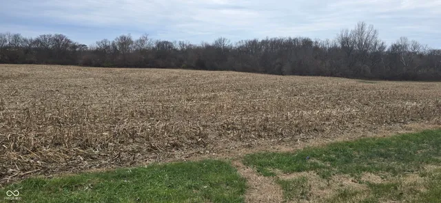 $225,000 | No Street Number Sr 9, Hope, IN 47246