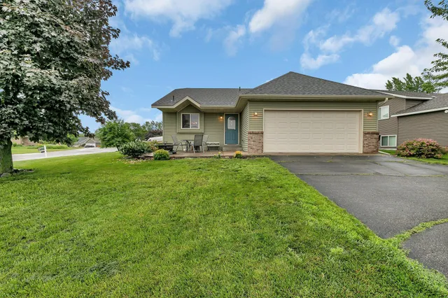 $279,900 | 409 Highlands Drive, Albany, MN 56307