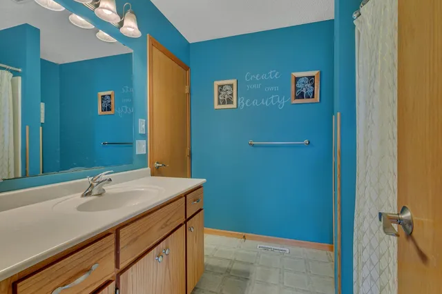 $279,900 | 409 Highlands Drive, Albany, MN 56307