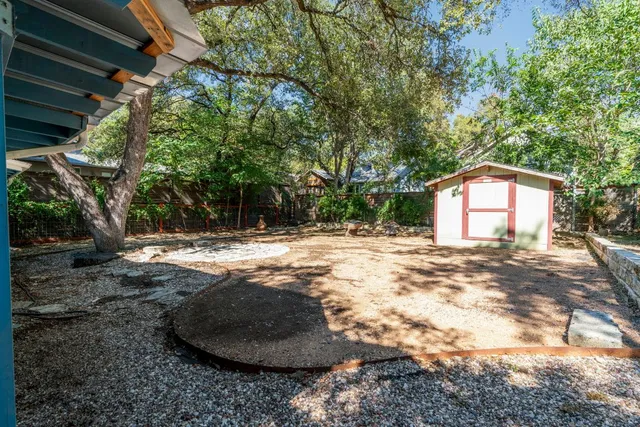 $3,300 | 1504 West 39th 1/2 Street, Austin, TX 78756