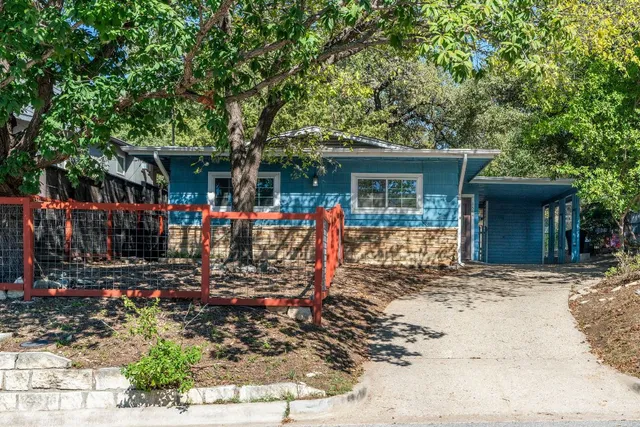 $3,300 | 1504 West 39th 1/2 Street, Austin, TX 78756