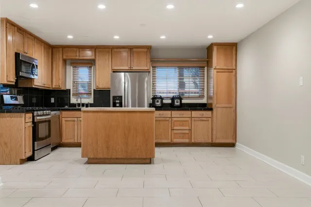 $3,300 | 1504 West 39th 1/2 Street, Austin, TX 78756