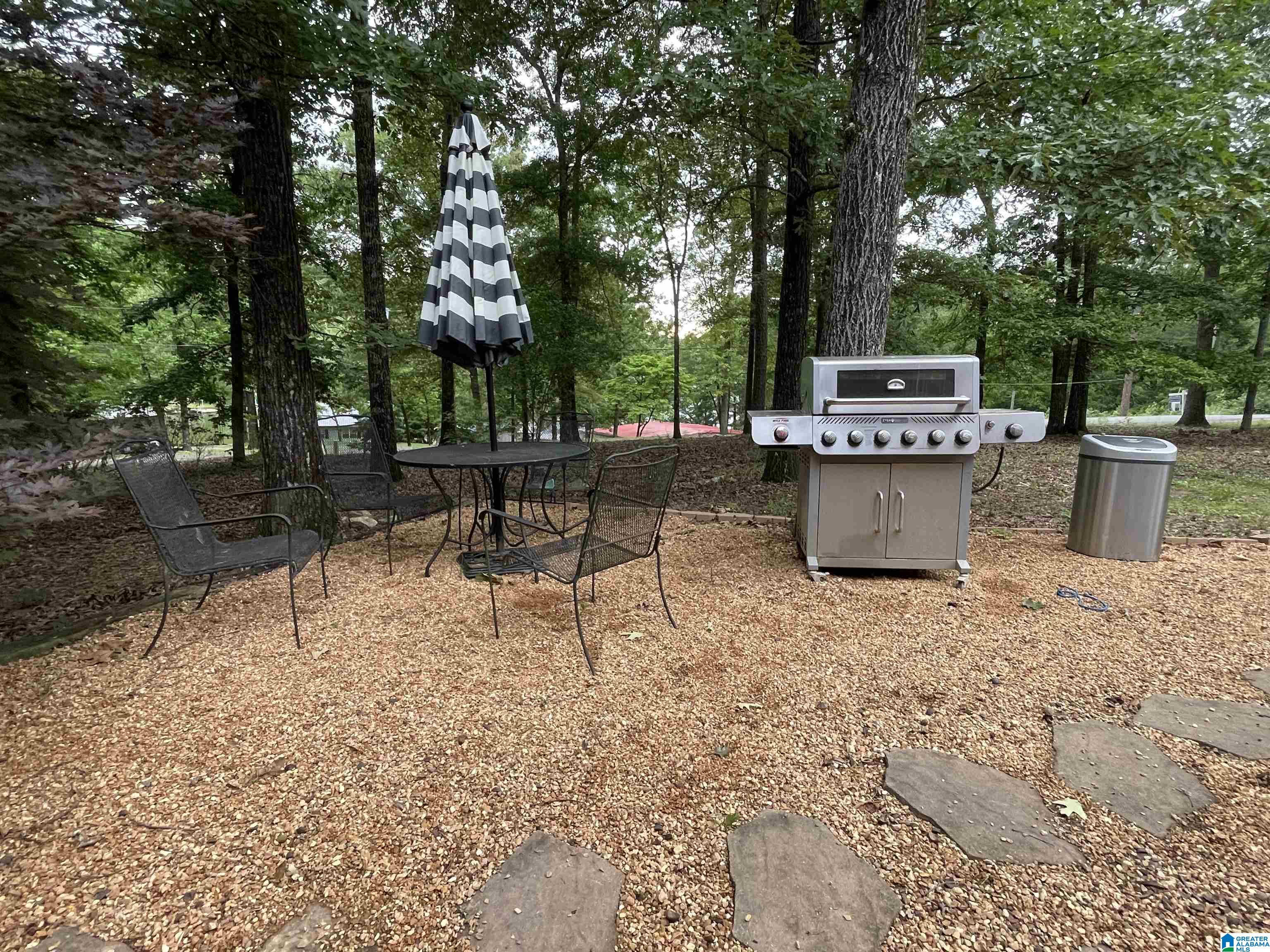 26 Shady Grove Road Talladega, AL 35160 - Photo 7 of 51