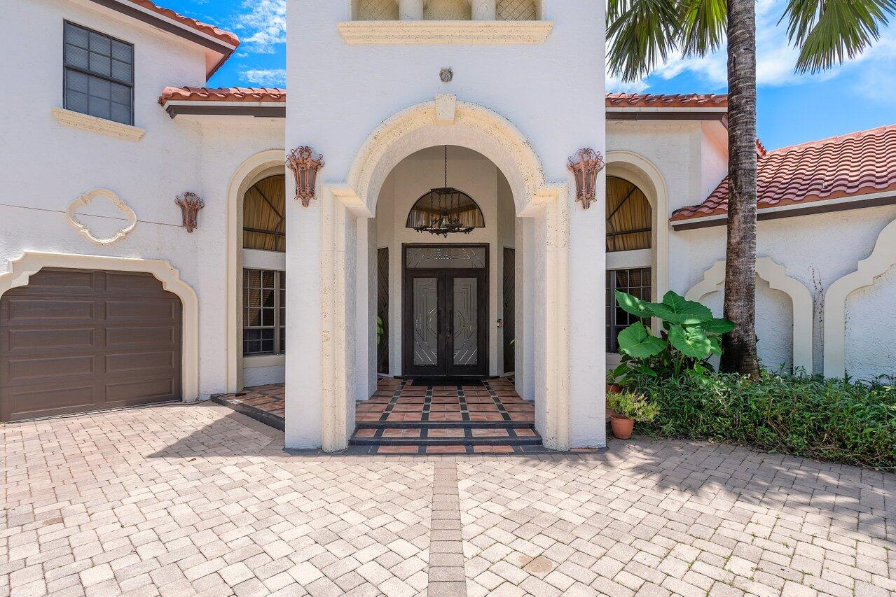 17654 Bocaire Way Boca Raton, FL 33487 - Photo 5 of 72 Front entry