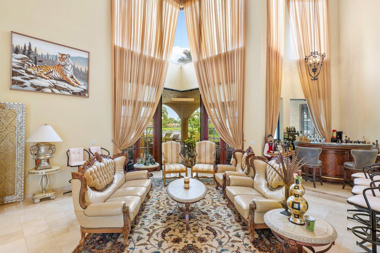 17654 Bocaire Way Boca Raton, FL 33487 - Photo 6 of 72 Grand living room