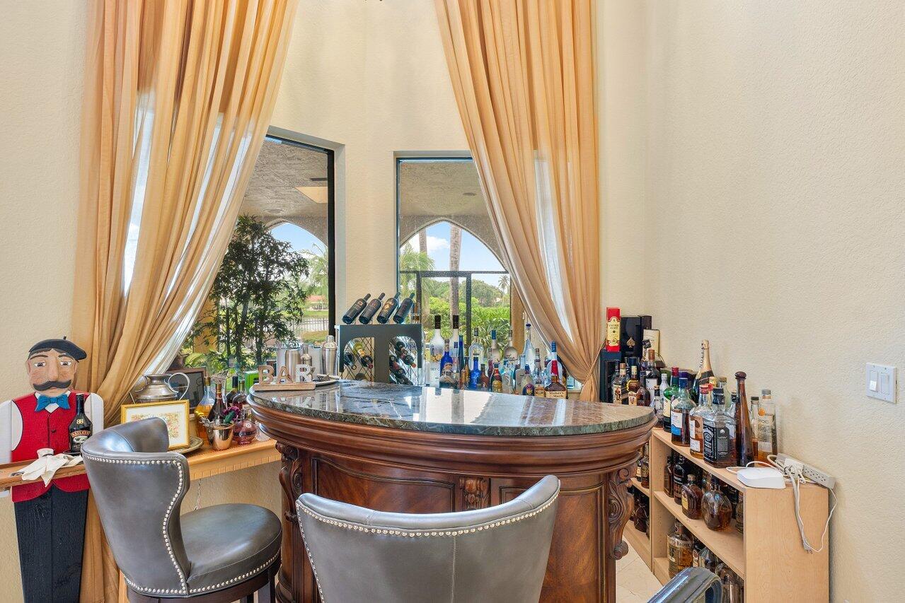 17654 Bocaire Way Boca Raton, FL 33487 - Photo 8 of 72 Bar