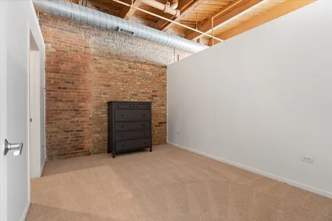 $349,000 | 1040 West Adams Street, Unit 110, Chicago, IL 60607
