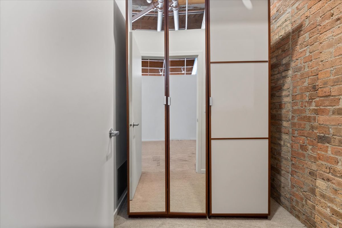 1040 West Adams Street, Unit 110 Chicago, IL 60607 - Photo 15 of 28