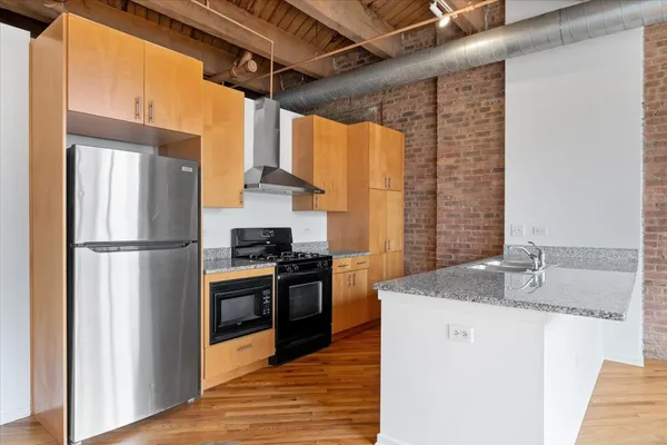 $349,000 | 1040 West Adams Street, Unit 110, Chicago, IL 60607