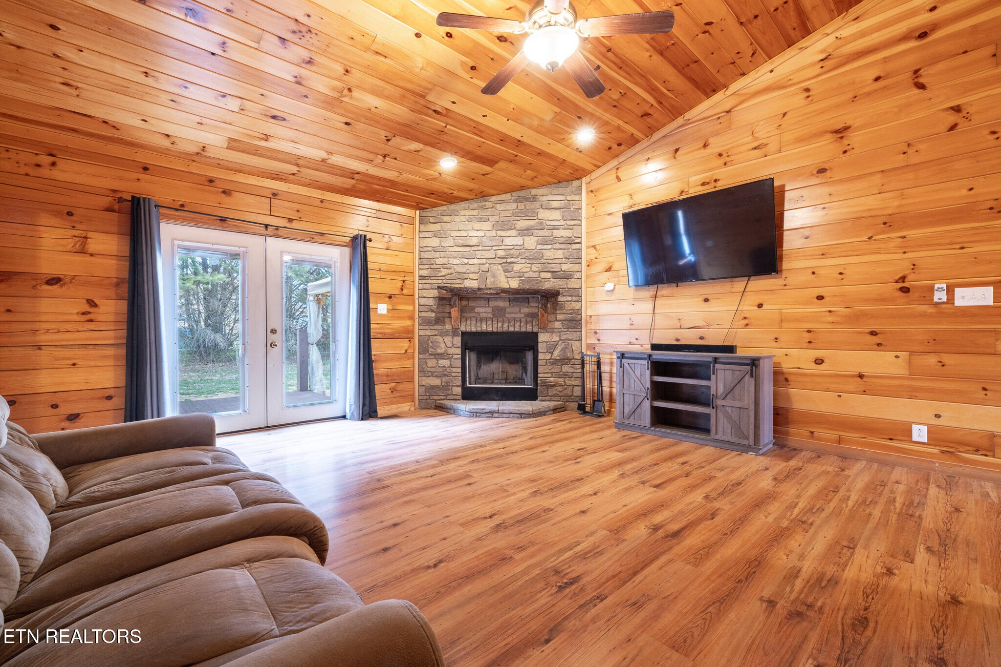 124 Holston Acres Rutledge, TN 37861 - Photo 6 of 29 Gallery Image 6