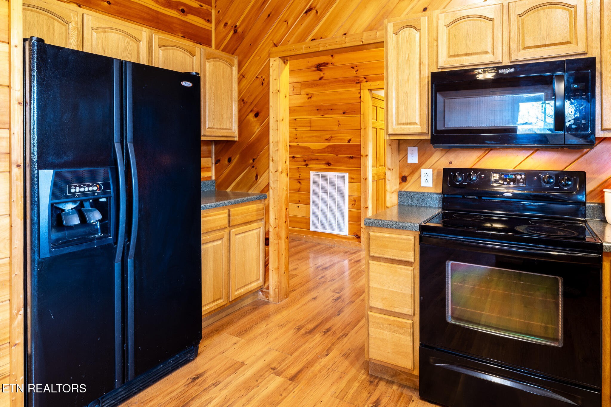 124 Holston Acres Rutledge, TN 37861 - Photo 9 of 29 Gallery Image 9