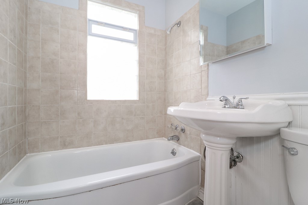 13727 Granger Road Cleveland, OH 44125 - Photo 18 of 35