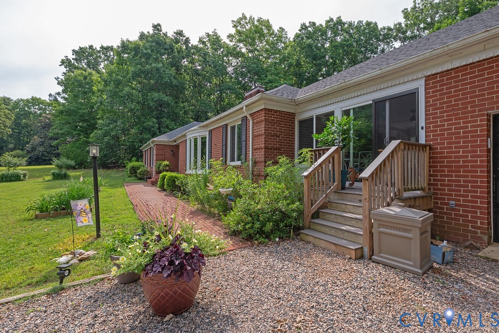 24601 Pear Orchard Road Moseley, VA 23120 - Photo 5 of 38