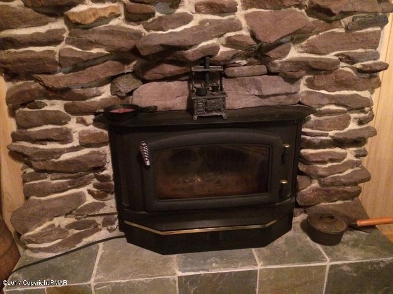 51 Pinetree Road Albrightsville, PA 18210 - Photo 4 of 12 Fireplace