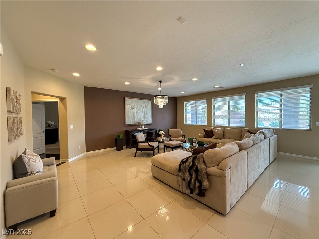 7276 White Bloom Avenue Las Vegas, NV 89117 - Photo 14 of 51