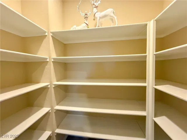 $7,100 | 7276 White Bloom Avenue, Las Vegas, NV 89117