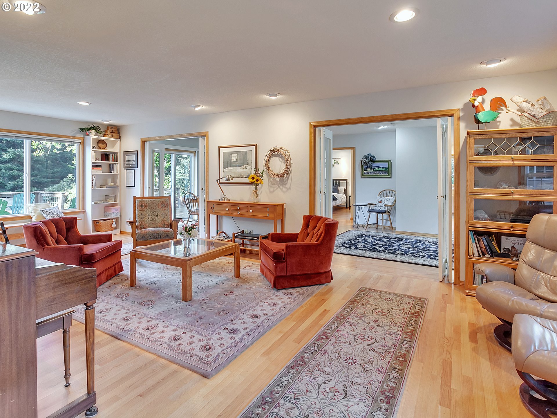29677 Southeast Lusted Road Gresham, OR 97080 - Photo 8 of 32 Living Room/Dining Room