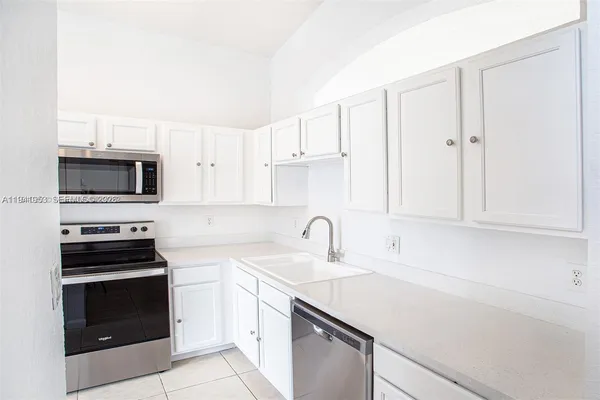 $2,900 | 16222 Southwest 102nd Terrace, Miami, FL 33196