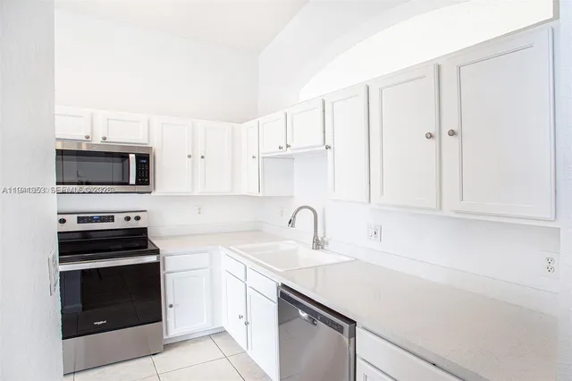 $3,100 | 16222 Southwest 102nd Terrace, Miami, FL 33196