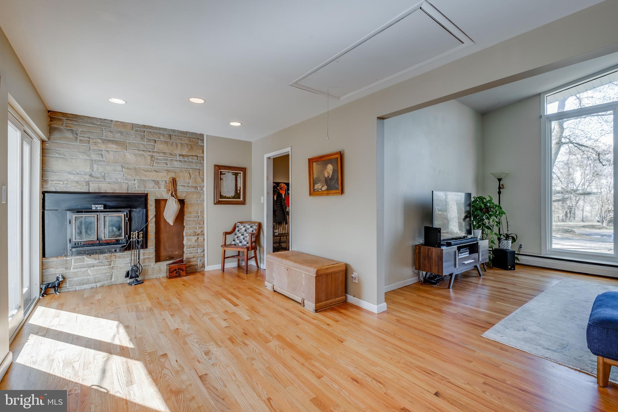 126 Eayrestown Road Medford, NJ 08055 - Photo 15 of 51 Beautiful Hardwood Floors