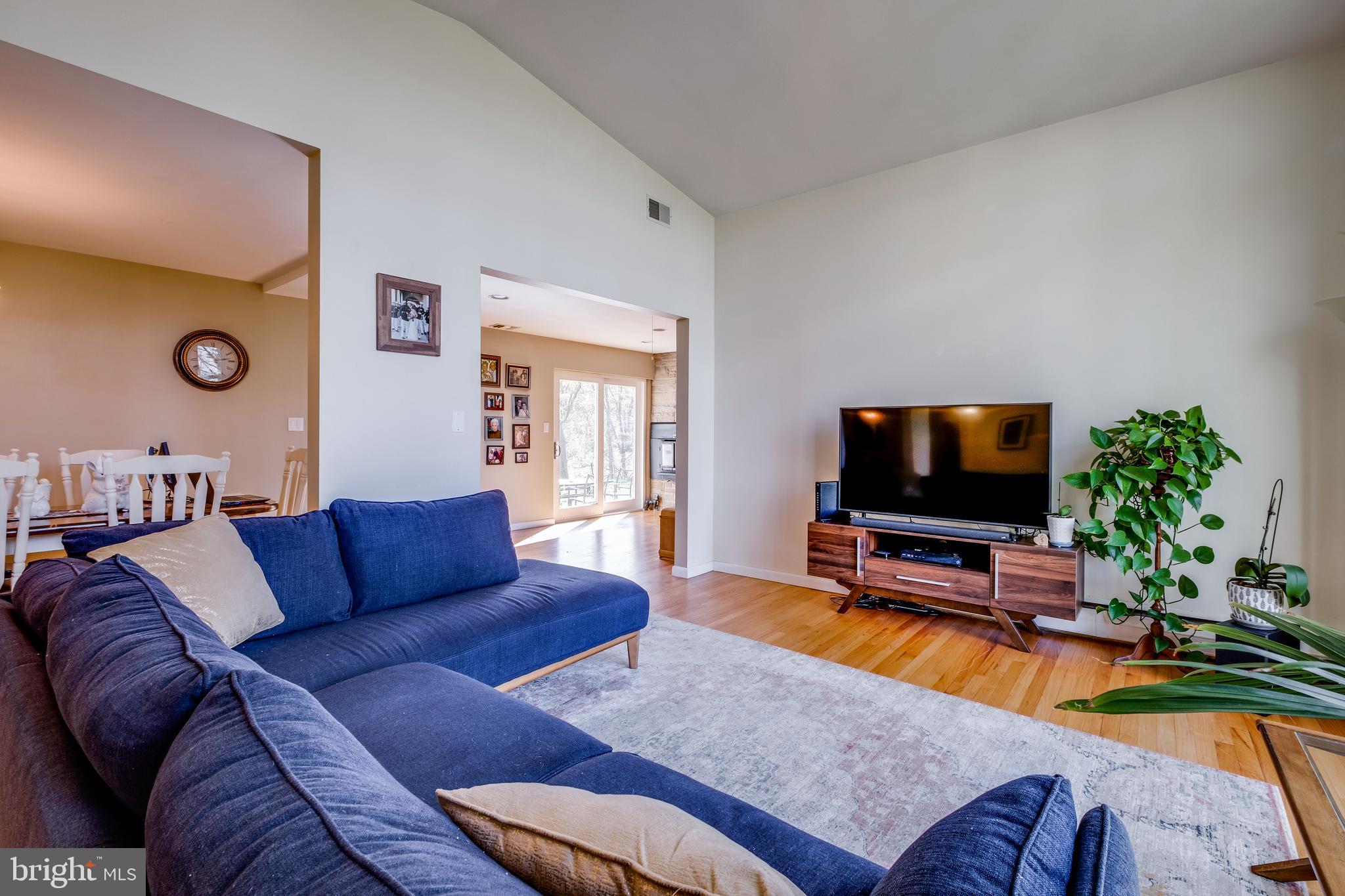 126 Eayrestown Road Medford, NJ 08055 - Photo 17 of 51 Vaulted Ceilings