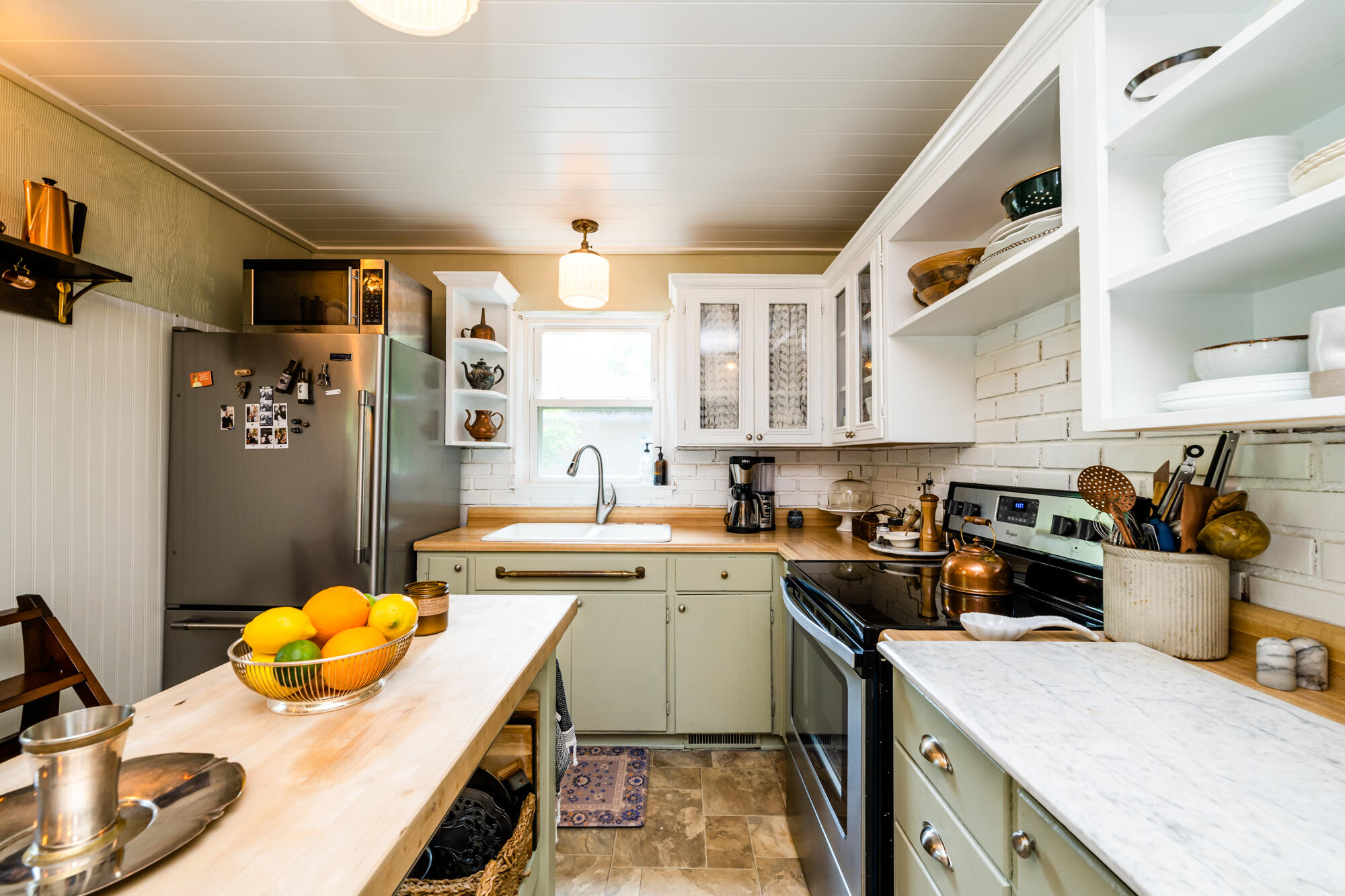 199 Chippewa Road Benton Harbor, MI 49022 - Photo 7 of 22 Kitchen