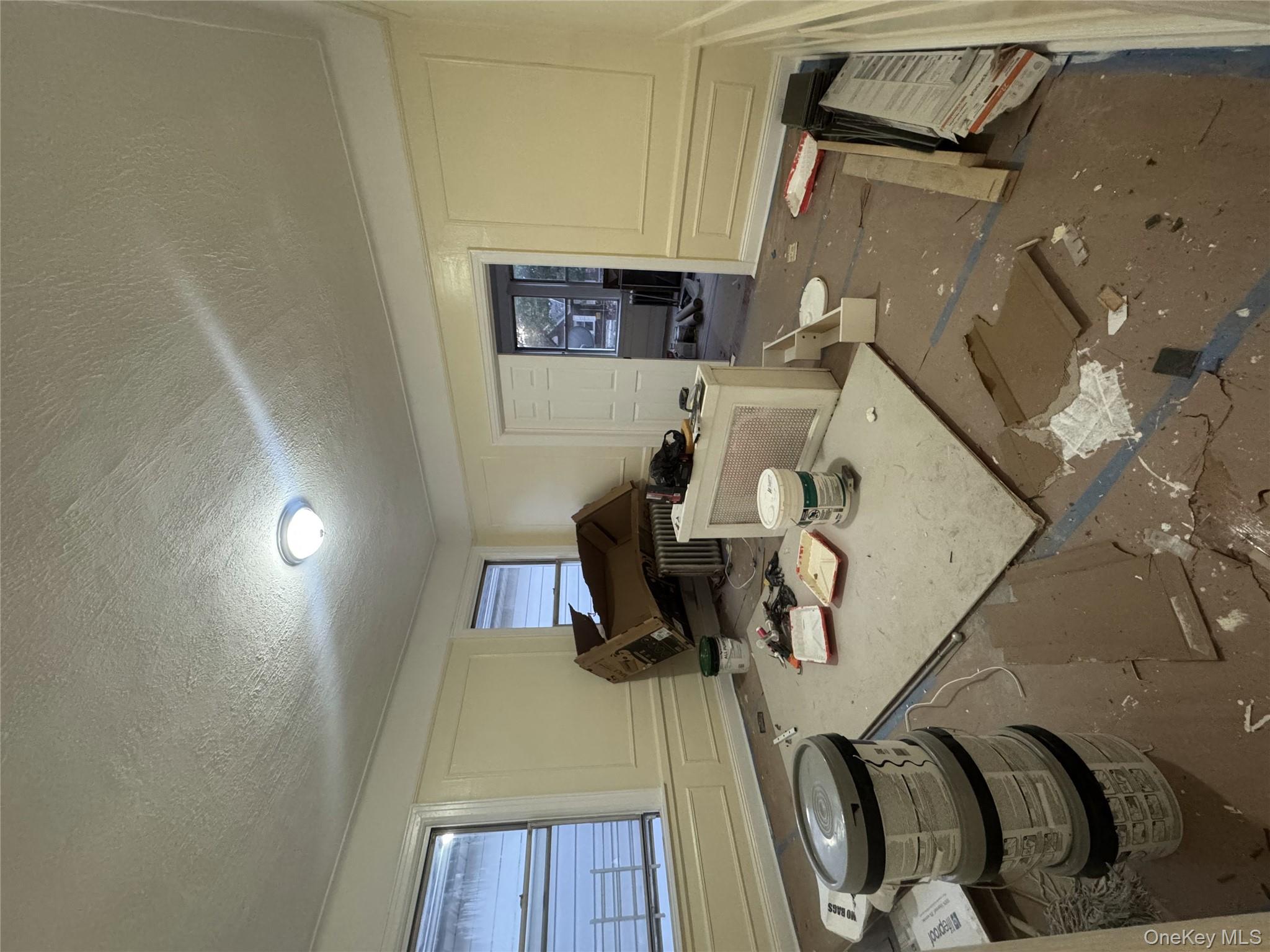 4346 Edson Avenue Bronx, NY 10466 - Photo 4 of 9