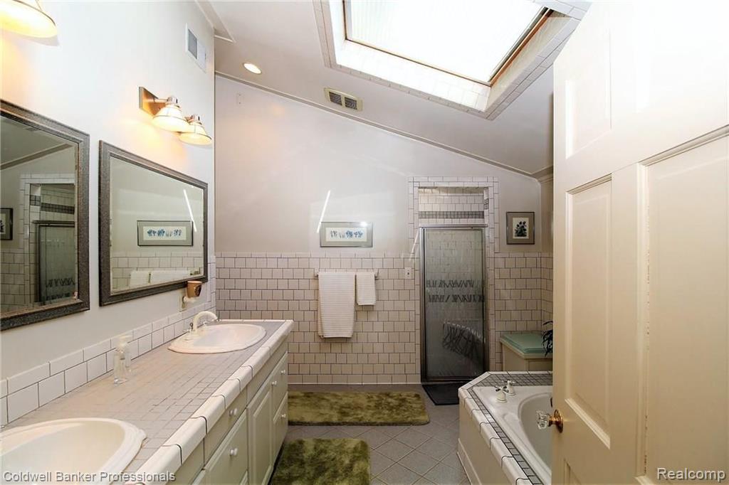 2476 Windemere Road Birmingham, MI 48009 - Photo 38 of 62