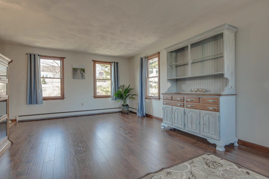 32 Tadmuck Road Westford, MA 01886 - Photo 12 of 27 Gallery Image 12