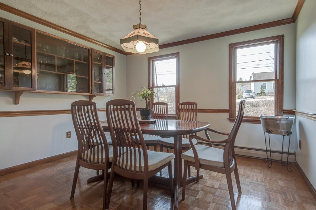 32 Tadmuck Road Westford, MA 01886 - Photo 10 of 27 Gallery Image 10