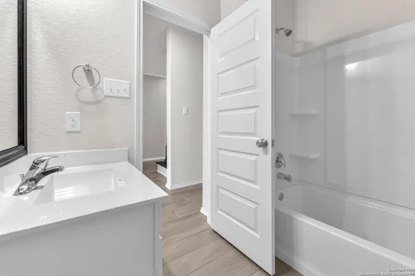 $2,500 | 2448 Hiddenbrooke Pass, Seguin, TX 78155