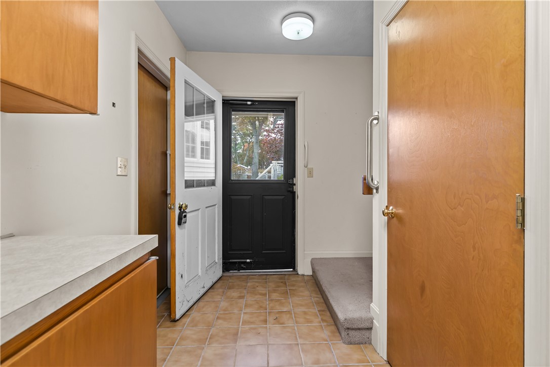 103 Cedar Island Road Narragansett, RI 02882 - Photo 25 of 50 Mudroom/Laundry Room b/t garage & LR